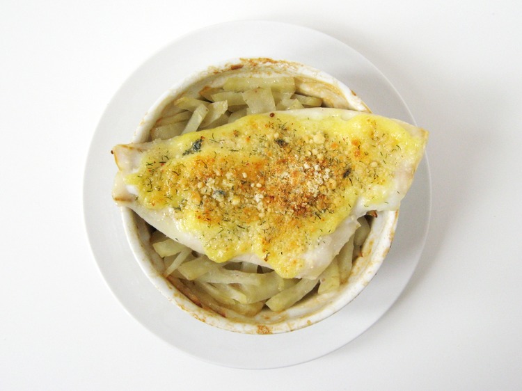 Parmesan Crusted Flounder With Baked Matchstick Potatoes Recipe (Metric)